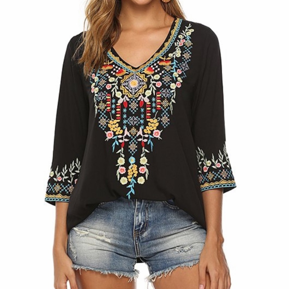 🌿Sale🌿 Bohemian floral design top.